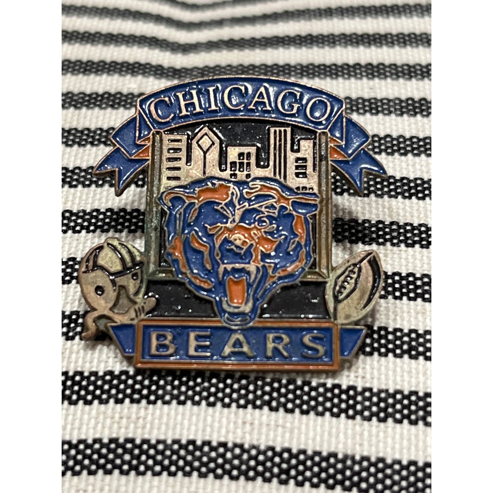Vintage 1994 Chicago Bears NFL Enamel Pin Skyline Logo Imprinted Products